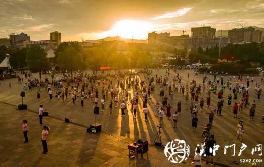 西鄉· 彩霞飄 夕陽紅！