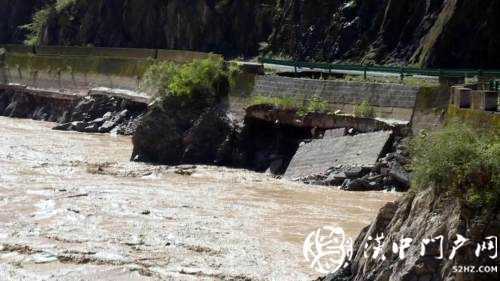 保暢通！略陽交通部門積極搶修水毀道路