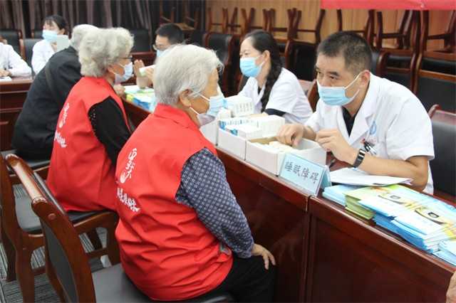 “我為群眾辦實事”實踐活動和“服務百姓健康行動”大型義診活動在褒國康樂園成功舉行