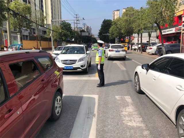 68小時堅守！漢中交警大隊圓滿完成國慶假期道路交通安保任務(wù)"