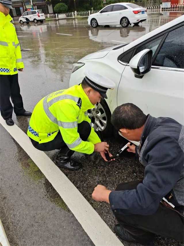 68小時堅守！漢中交警大隊圓滿完成國慶假期道路交通安保任務(wù)"