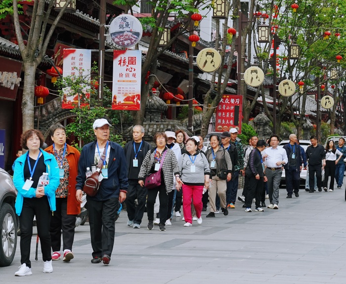 “西漢攜手 樂游享老”旅居首發團抵達漢中