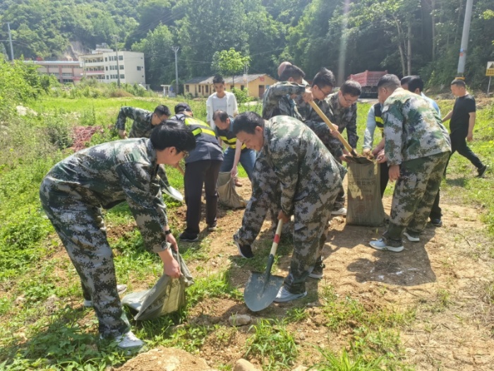 以“練”備汛，城固小河扎實開展防汛應急演練