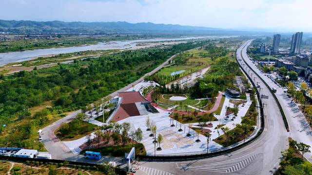 城固縣傾力建好群眾身邊“幸福園”